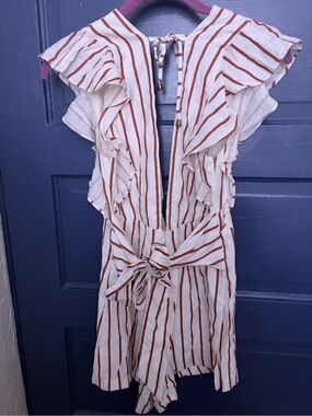 White & Rust-Striped Tie-Waist Romper with Ruffle Sleeves